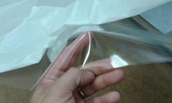 rolo de plástico transparente grosso